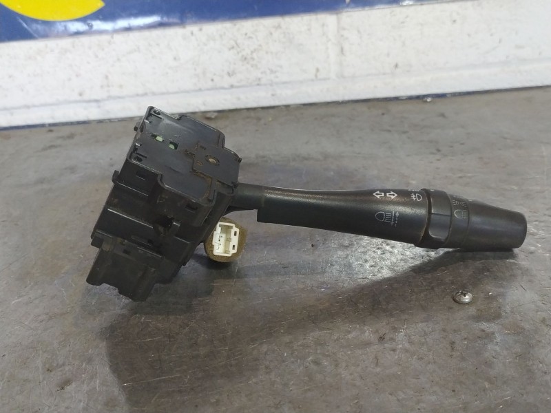 Recambio de mando luces para nissan navara 2 ii pick-up (d22) 2.5 tdi referencia OEM IAM   