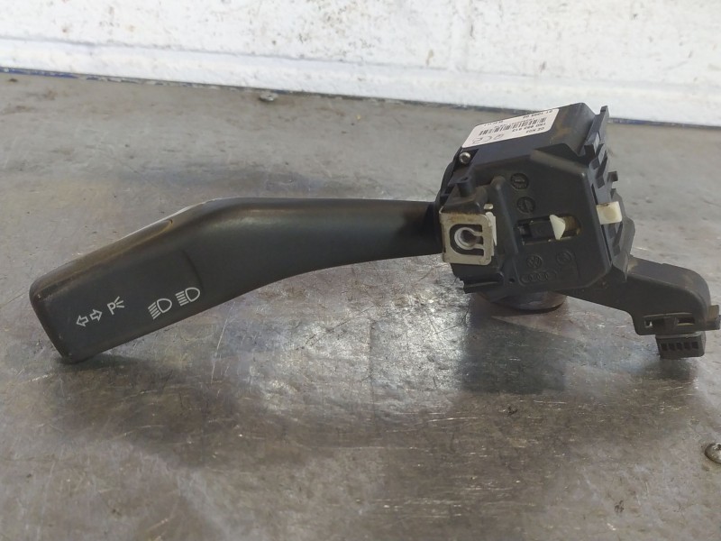 Recambio de mando intermitentes para audi a3 (8p) 2.0 tdi referencia OEM IAM 1K0953513 01103500 
