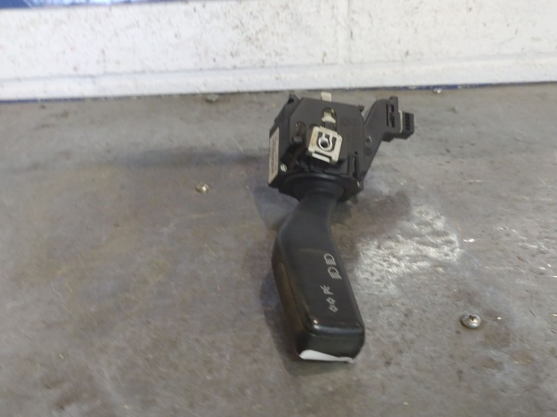 Recambio de mando intermitentes para audi a3 (8p) 2.0 tdi referencia OEM IAM 1K0953513 01103500 