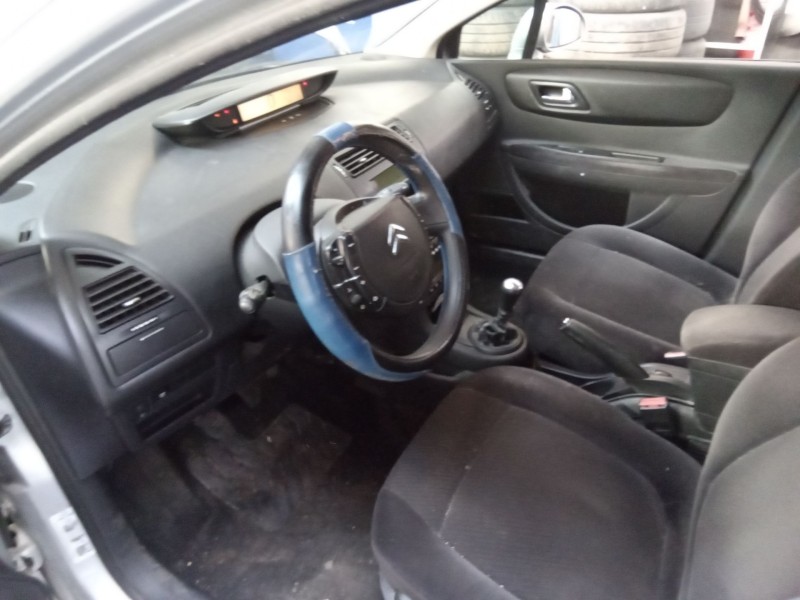 citroen c4 sedan del año 2010