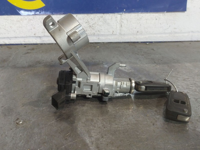 Recambio de conmutador de arranque para opel insignia 2.0 cdti 110 edition referencia OEM IAM   