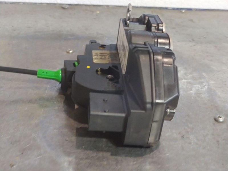 Recambio de cerradura puerta trasera derecha para opel insignia 2.0 cdti 110 edition referencia OEM IAM   