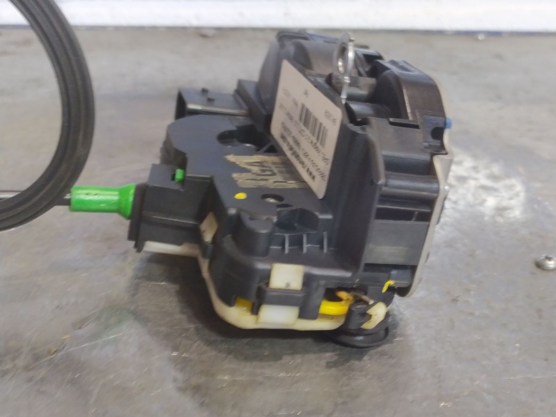 Recambio de cerradura puerta trasera izquierda para opel insignia 2.0 cdti 110 edition referencia OEM IAM   