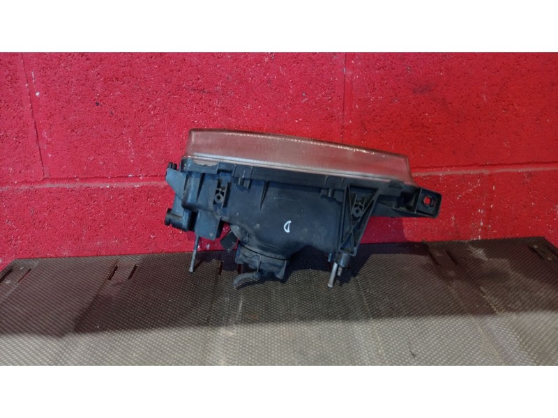Recambio de faro derecho para nissan sunny berlina (n14)  | 0.90 - ...  | 0.90 - ... referencia OEM IAM   
