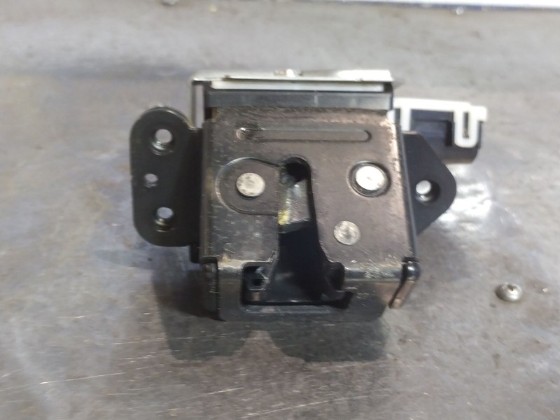 Recambio de cerradura maletero porton para mazda 2 lim. (de)  | 0.07 - ...  | 0.07 - ... referencia OEM IAM   