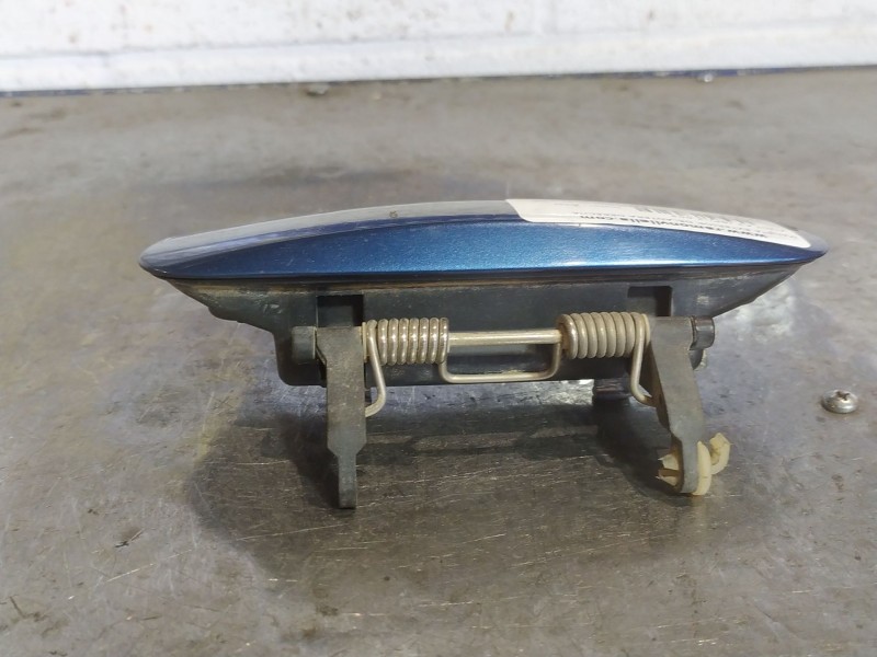 Recambio de maneta exterior delantera derecha para audi a3 (8p) 2.0 tdi referencia OEM IAM   