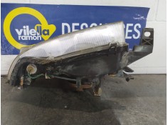 Recambio de faro derecho para nissan navara 2 ii pick-up (d22) 2.5 tdi referencia OEM IAM    2