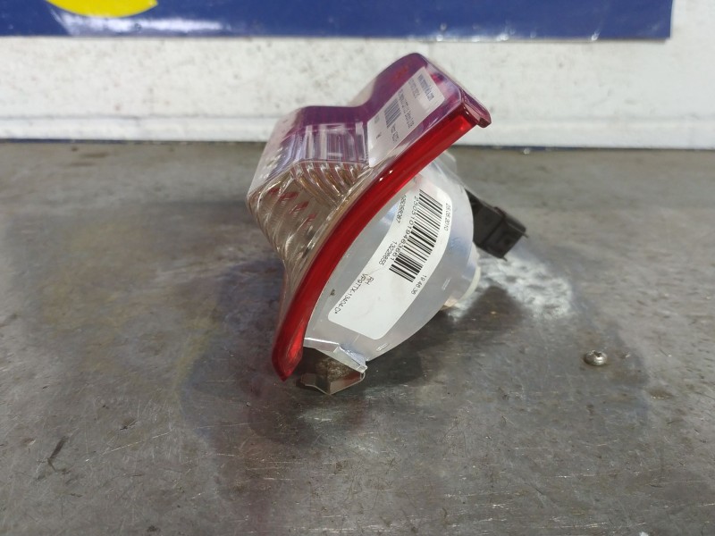 Recambio de piloto porton derecho para opel insignia 2.0 cdti 110 edition referencia OEM IAM 13226855  