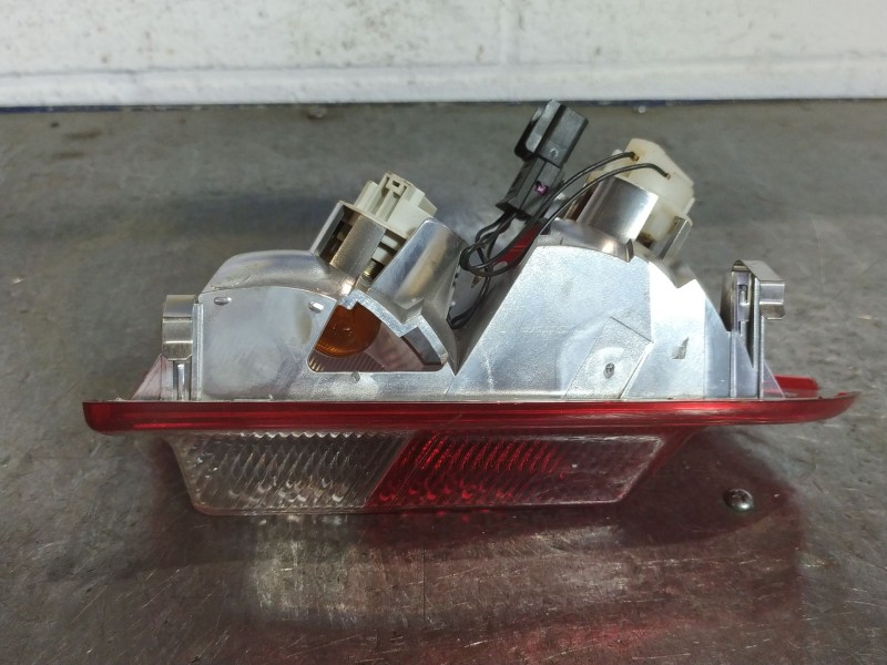 Recambio de piloto porton derecho para opel insignia 2.0 cdti 110 edition referencia OEM IAM 13226855  