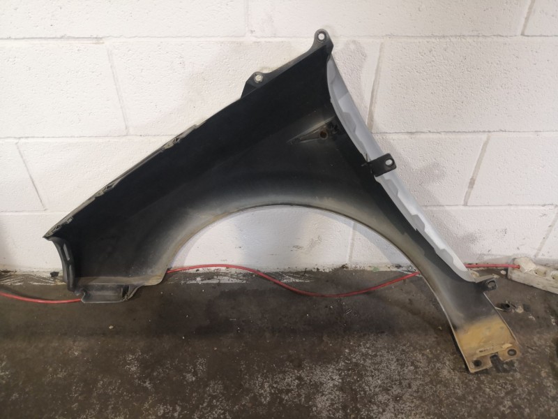 Recambio de aleta delantera derecha para renault scenic ii 1.5 dci diesel referencia OEM IAM    Recambio de aleta delantera derecha para renault scenic ii 1.5 dci diesel referencia OEM IAM