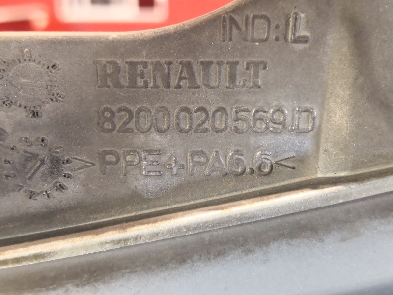 Recambio de aleta delantera derecha para renault scenic ii 1.5 dci diesel referencia OEM IAM    Recambio de aleta delantera derecha para renault scenic ii 1.5 dci diesel referencia OEM IAM