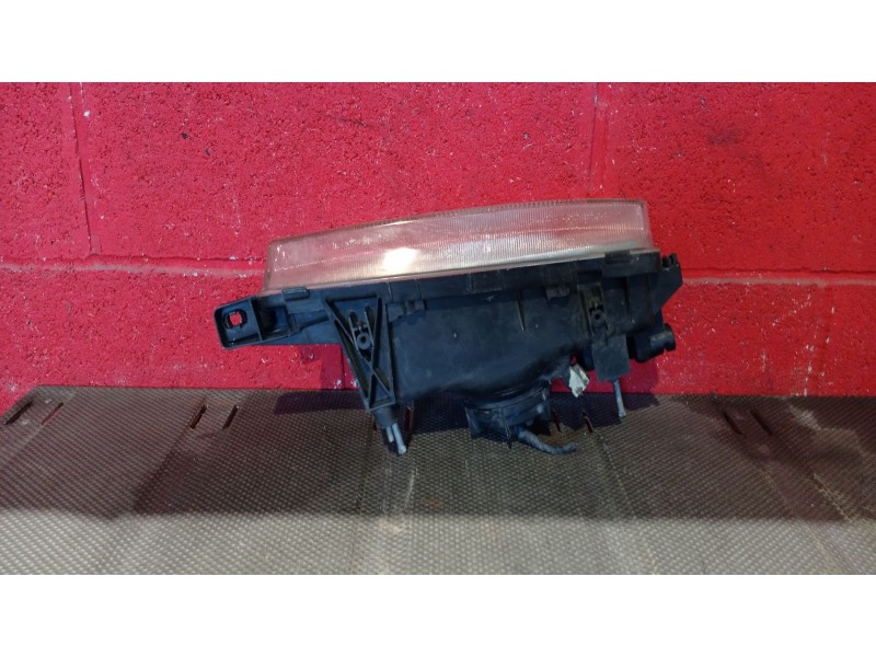 Recambio de faro izquierdo para nissan sunny berlina (n14)  | 0.90 - ...  | 0.90 - ... referencia OEM IAM   