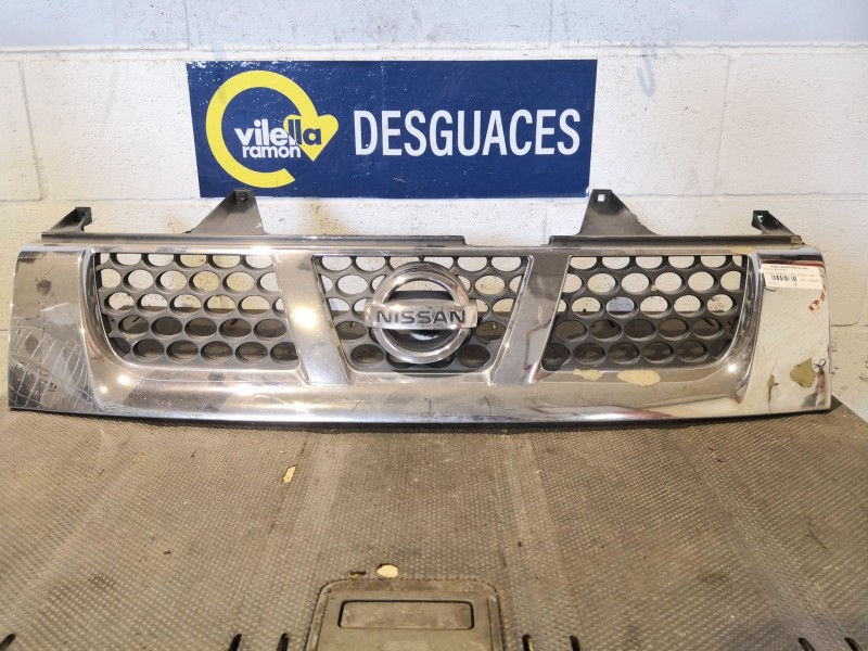 Recambio de rejilla delantera para nissan navara 2 ii pick-up (d22) 2.5 tdi referencia OEM IAM   