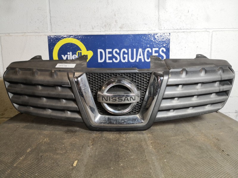 Recambio de rejilla delantera para nissan qashqai (j10) acenta referencia OEM IAM   