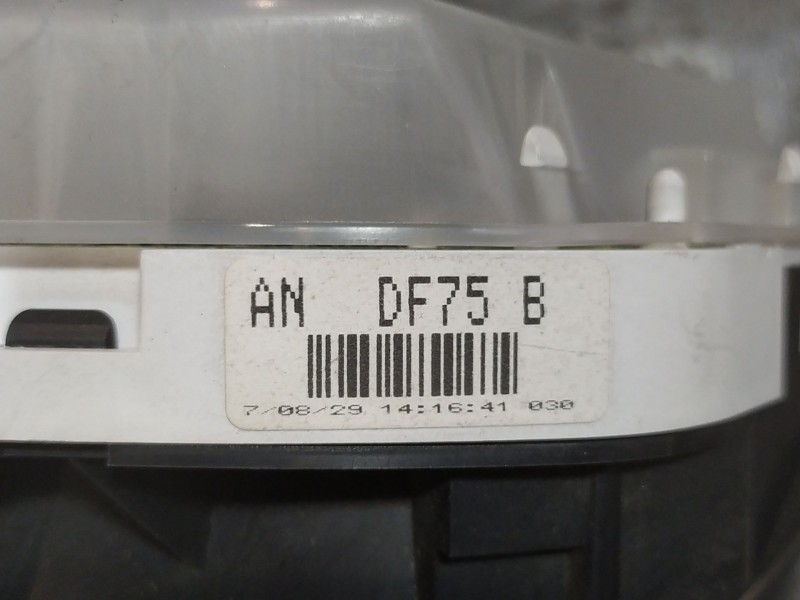 Recambio de cuadro instrumentos para mazda 2 lim. (de)  | 0.07 - ...  | 0.07 - ... referencia OEM IAM DF75B  