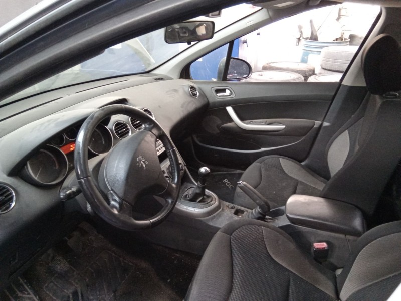 peugeot 308 del año 2010