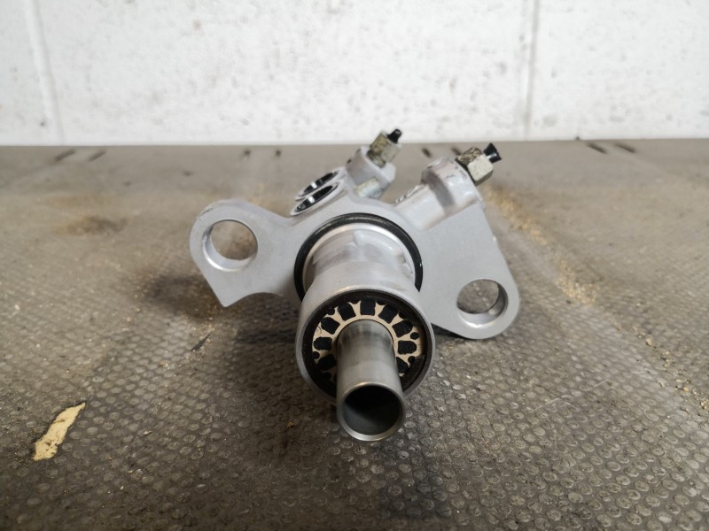 Recambio de bomba freno para opel insignia 2.0 cdti 110 edition referencia OEM IAM   