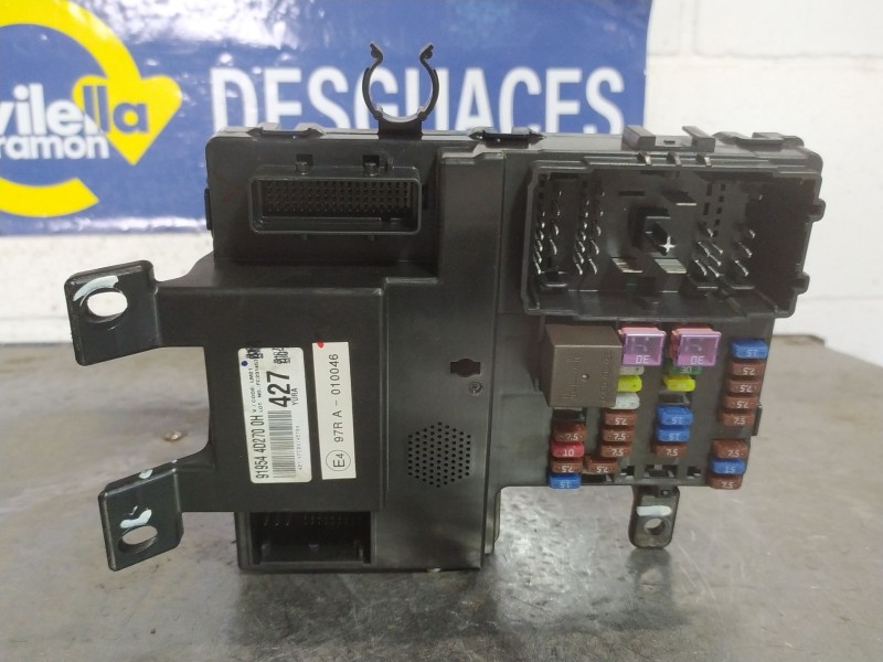 Recambio de caja reles fusibles para kia carnival  | 0.07 - ...  | 0.07 - ... referencia OEM IAM   