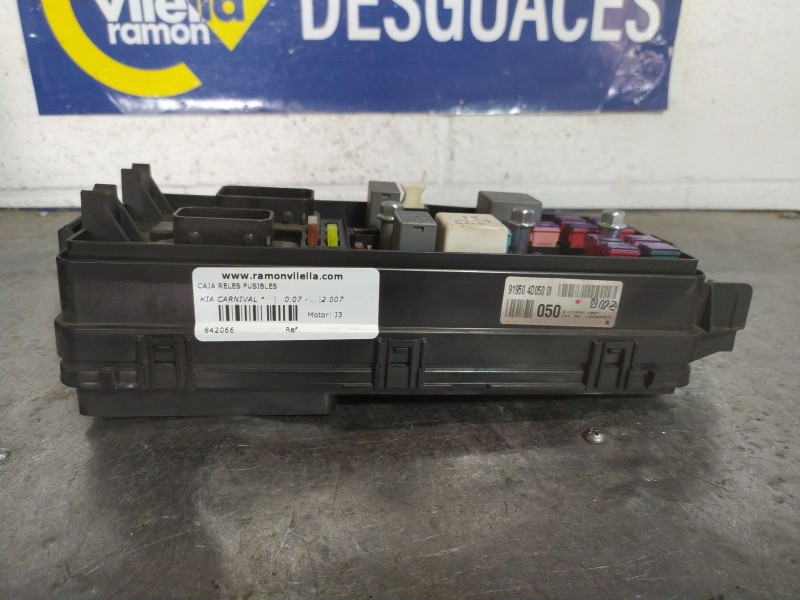 Recambio de caja reles fusibles para kia carnival  | 0.07 - ...  | 0.07 - ... referencia OEM IAM 919504D050  