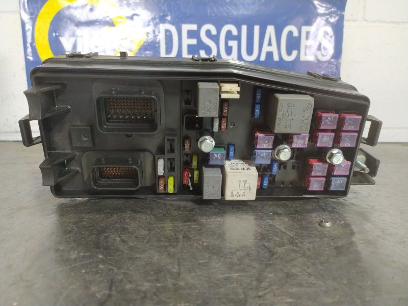 Recambio de caja reles fusibles para kia carnival  | 0.07 - ...  | 0.07 - ... referencia OEM IAM 919504D050  