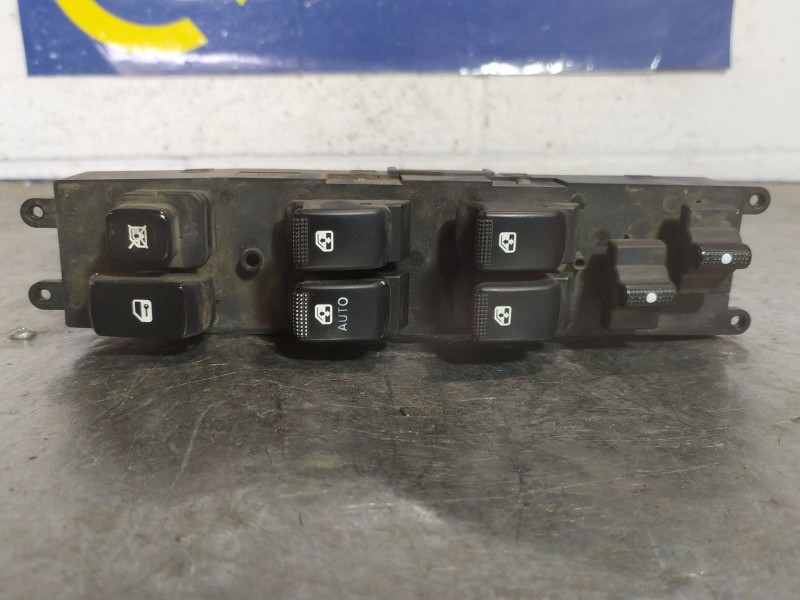 Recambio de mando elevalunas delantero izquierdo para kia carnival  | 0.07 - ...  | 0.07 - ... referencia OEM IAM   