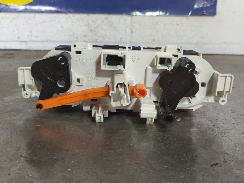 Recambio de mando calefaccion aire acondicionado para peugeot 208  | 0.12 - ...  | 0.12 - ... referencia OEM IAM   