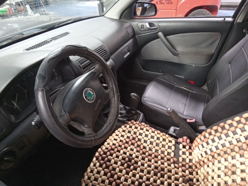 skoda octavia berlina (1u2) 1.9 tdi | 0.00 - 0.10 del año 2008