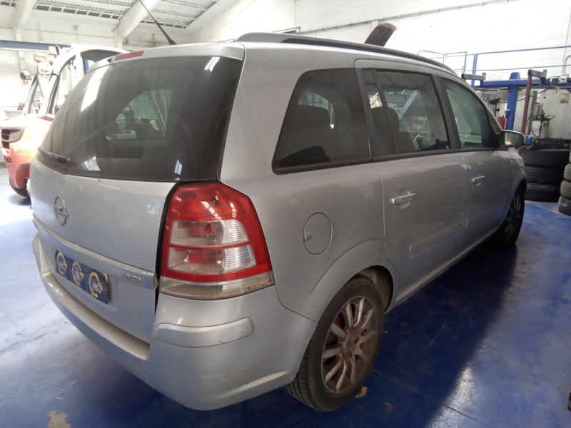 opel zafira b  | 0.05 - ... del año 2006