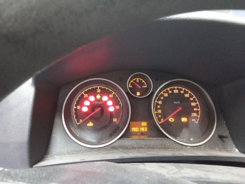 opel zafira b  | 0.05 - ... del año 2006