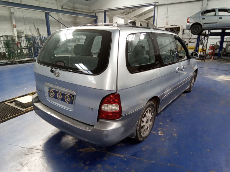 kia carnival ii del año 2001