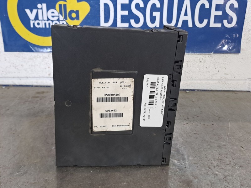 Recambio de caja reles fusibles para seat altea (5p1) green referencia OEM IAM 1K0937049N  