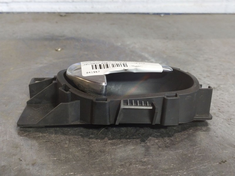 Recambio de maneta interior delantera derecha para peugeot 208  | 0.12 - ...  | 0.12 - ... referencia OEM IAM   