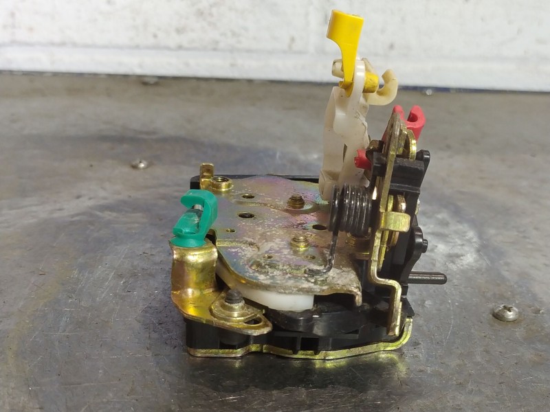 Recambio de cerradura puerta trasera derecha para chrysler pt cruiser (pt)  | 0.00 - ...  | 0.00 - ... referencia OEM IAM   