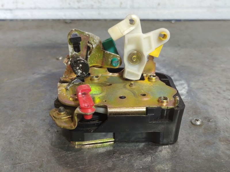 Recambio de cerradura puerta trasera izquierda para chrysler pt cruiser (pt)  | 0.00 - ...  | 0.00 - ... referencia OEM IAM   