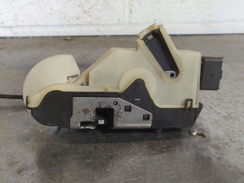 Recambio de cerradura puerta delantera izquierda para peugeot 208  | 0.12 - ...  | 0.12 - ... referencia OEM IAM   