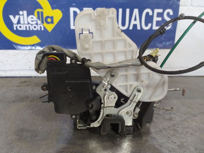 Recambio de cerradura puerta delantera derecha para kia carnival  | 0.07 - ...  | 0.07 - ... referencia OEM IAM   