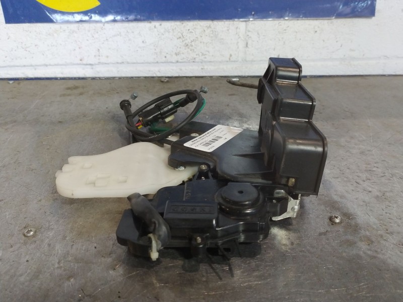 Recambio de cerradura puerta delantera izquierda para kia carnival  | 0.07 - ...  | 0.07 - ... referencia OEM IAM   