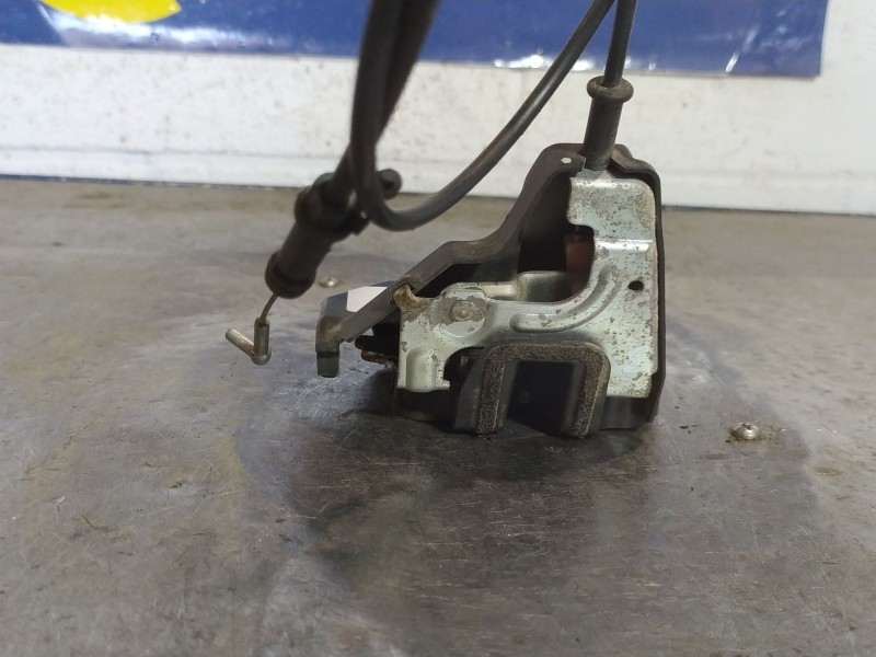 Recambio de cerradura puerta trasera derecha para kia carnival  | 0.07 - ...  | 0.07 - ... referencia OEM IAM   