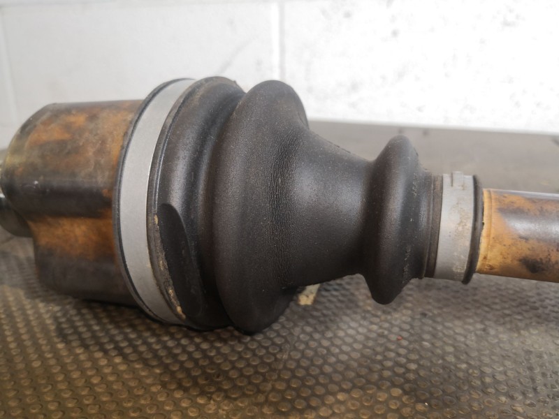 Recambio de transmision delantera izquierda para ford focus berlina (cap) 1.6 tdci cat referencia OEM IAM   