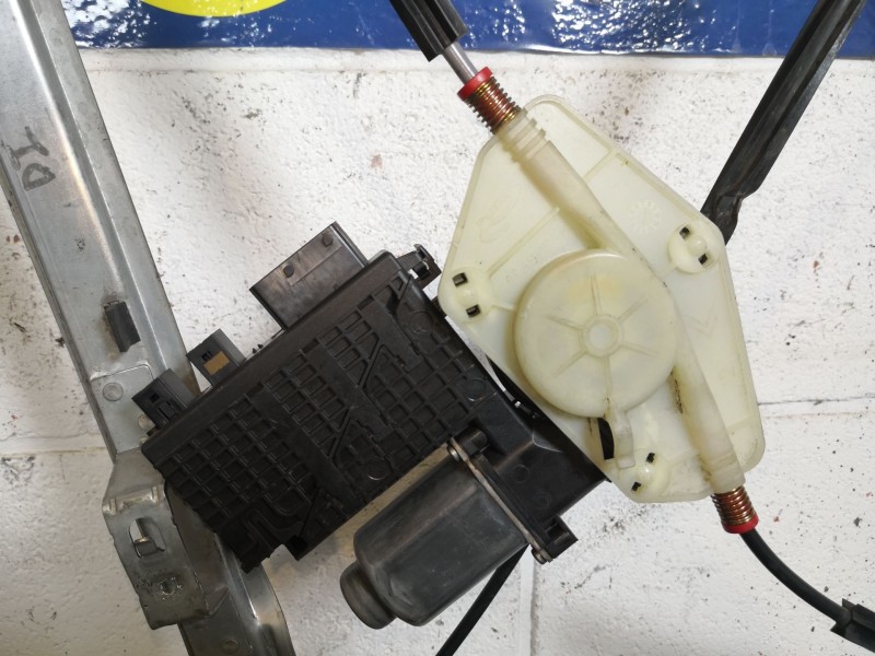 Recambio de elevalunas delantero izquierdo para citroen c4 grand picasso exclusive referencia OEM IAM   