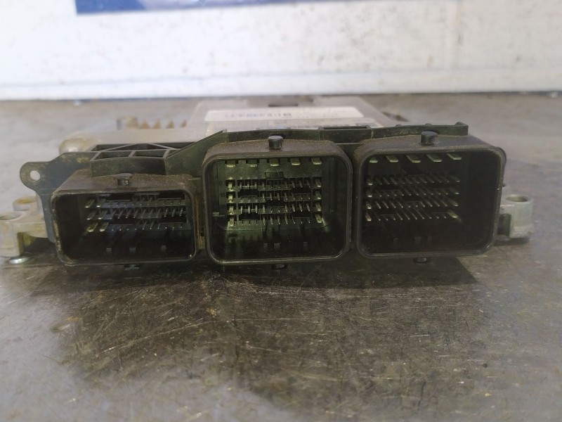 Recambio de centralita motor uce para ford fiesta (cb1)  | 0.08 - ...  | 0.08 - ... referencia OEM IAM 0281018993  