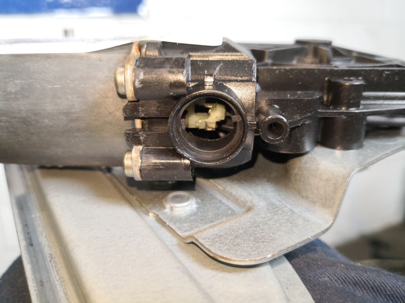 Recambio de elevalunas delantero izquierdo para renault grand modus  | 0.08 - ...  | 0.08 - ... referencia OEM IAM   