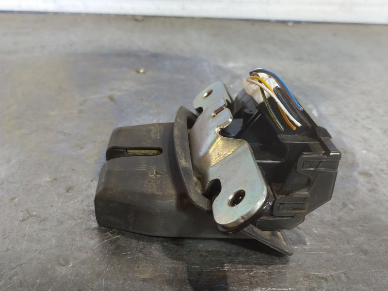 Recambio de cerradura maletero porton para ford fiesta (cb1)  | 0.08 - ...  | 0.08 - ... referencia OEM IAM   