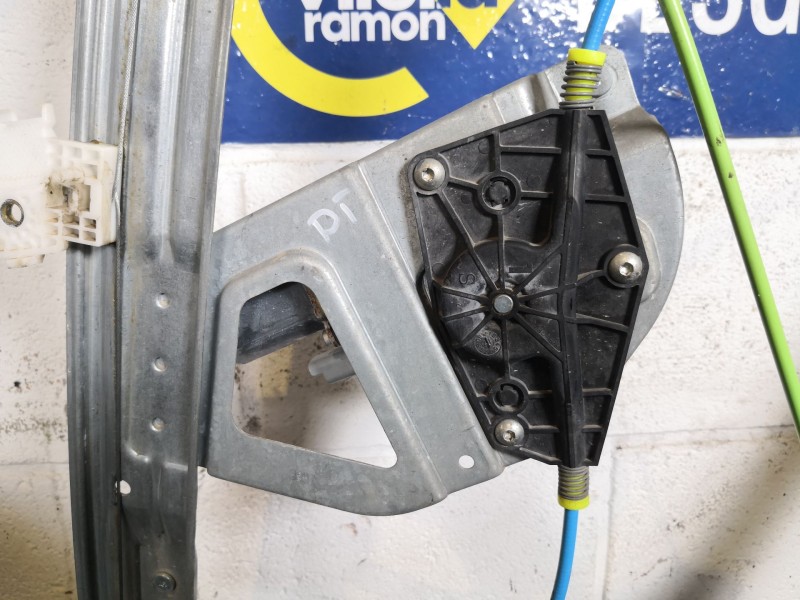 Recambio de elevalunas delantero izquierdo para peugeot 208  | 0.12 - ...  | 0.12 - ... referencia OEM IAM   