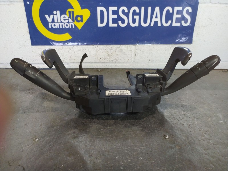 Recambio de mando limpia para citroen c4 grand picasso exclusive referencia OEM IAM   