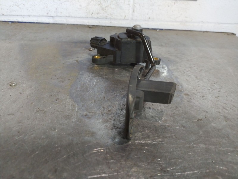 Recambio de potenciometro pedal para nissan note (e11e)  | 0.06 - ...  | 0.06 - ... referencia OEM IAM   