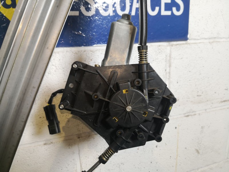 Recambio de elevalunas trasero derecho para chrysler pt cruiser (pt)  | 0.00 - ...  | 0.00 - ... referencia OEM IAM 04724558AE  