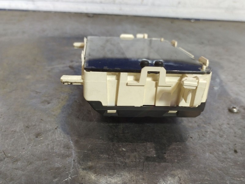Recambio de pantalla multifuncion para ford fiesta (cb1)  | 0.08 - ...  | 0.08 - ... referencia OEM IAM   