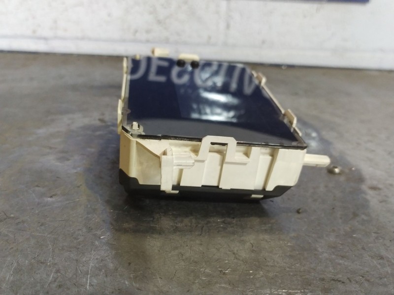 Recambio de pantalla multifuncion para ford fiesta (cb1)  | 0.08 - ...  | 0.08 - ... referencia OEM IAM   