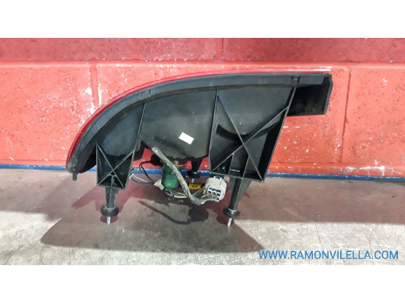 Recambio de piloto trasero derecho para chrysler 300 m (lr) 2.7 v6 | 04.98 - 12.02 2.7 v6 | 04.98 - 12.02 referencia OEM IAM   